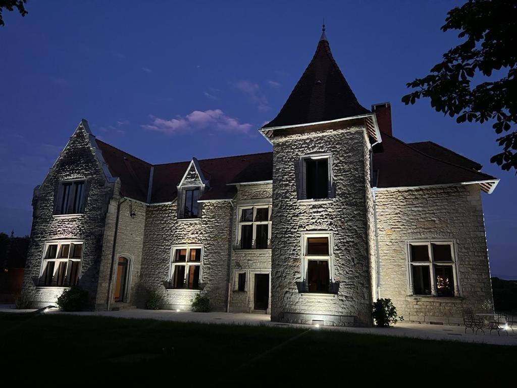 Chambres Au Chateau Du Mouillat Saint-Clair-de-la-Tour Exterior photo
